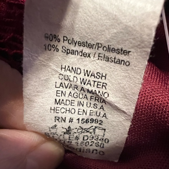 Elegant Windsor Cranberry/Burgundy Lace Formal Dress. Deep V front/back. Size M - Picture 8 of 8